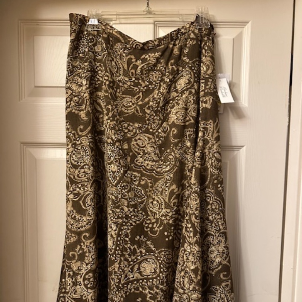 Judith Hart Knee Length Skirt, Size 16, Excellent Condition, Tags Attached!!!